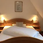 Hohe Schule Gasthuis 3*