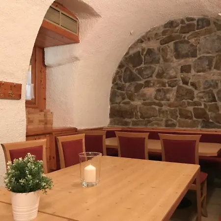 Pensjonat Hohe Schule 3*