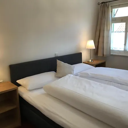 高校酒店