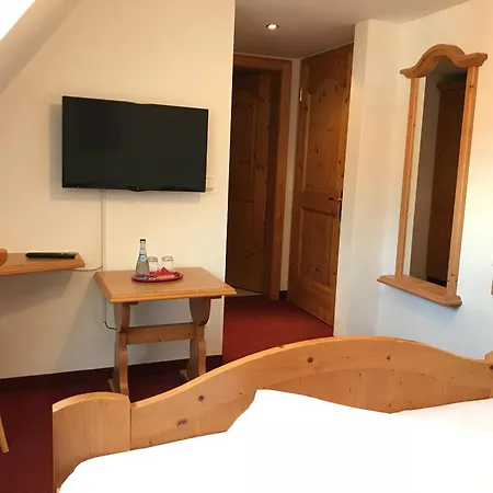Hohe Schule Gasthof 3*