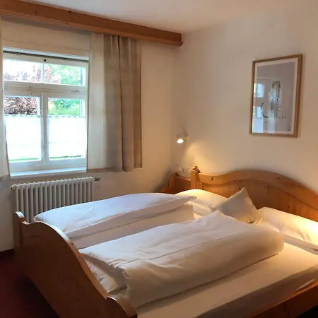 Pensjonat Hohe Schule 3*