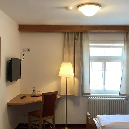 Hohe Schule Pensjonat Bad Überkingen