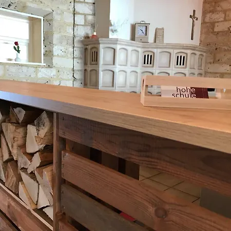 Konukevi Hohe Schule 3*