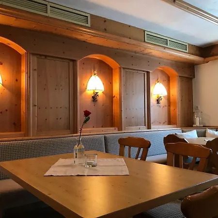 Pensjonat Hohe Schule Bad Überkingen