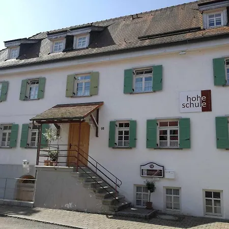 Konukevi Hohe Schule 3*